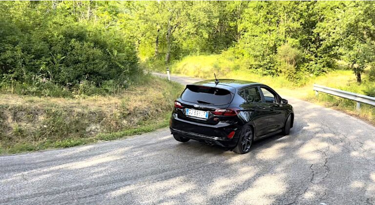 Ford Fiesta ST 2022: le immagini