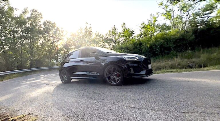 Ford Fiesta ST 2022: le immagini
