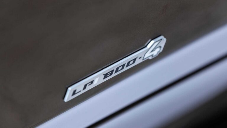 Lamborghini Countach LPI 800-4 a Monterey