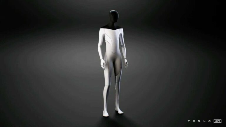 Tesla: le immagini ufficiali del robot androide Optimus