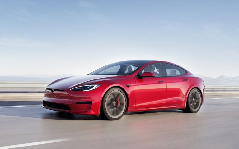 Tesla Model S 2021: immagini ufficiali