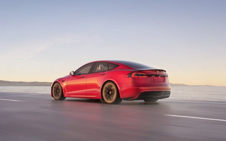 Tesla Model S 2021: immagini ufficiali