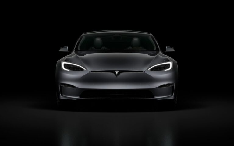 Tesla Model S 2021: immagini ufficiali