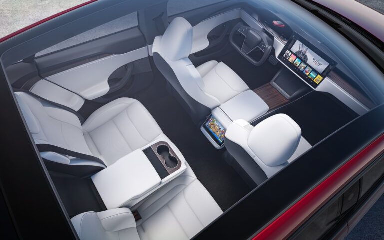 Tesla Model S 2021: immagini ufficiali