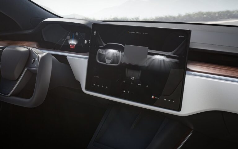 Tesla Model S 2021: immagini ufficiali