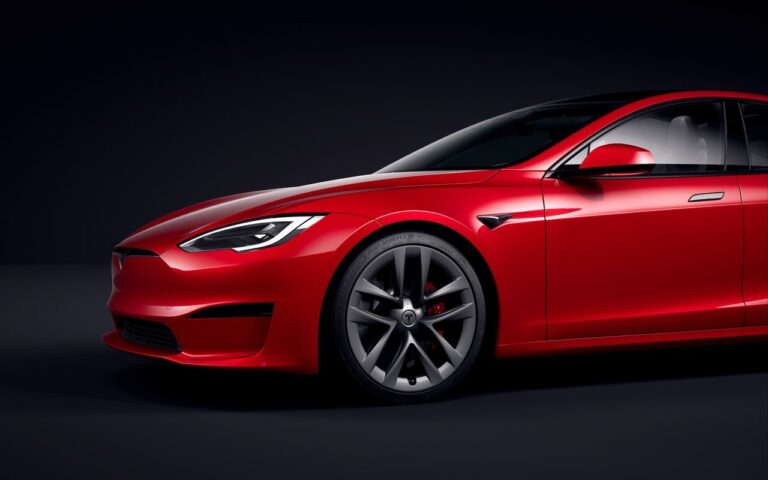 Tesla Model S 2021: immagini ufficiali