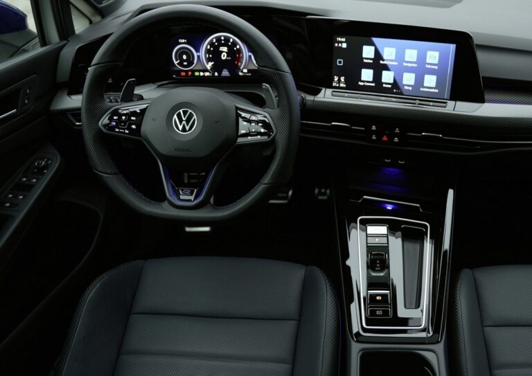 Volkswagen Golf R 