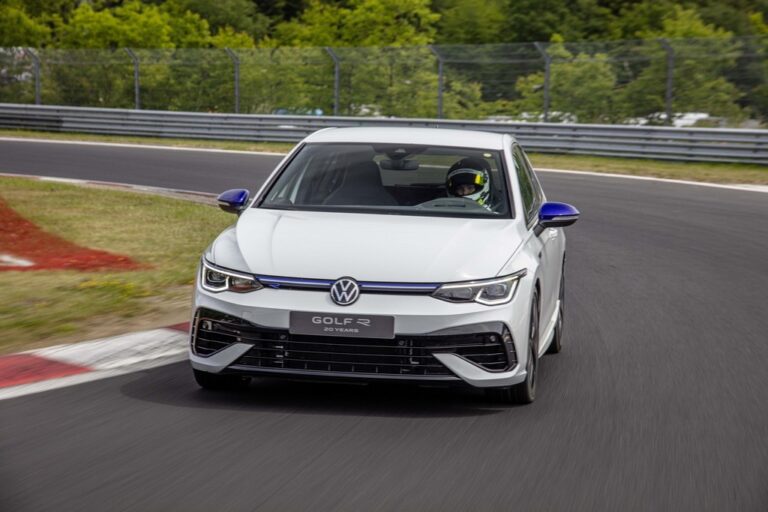 Volkswagen Golf R 