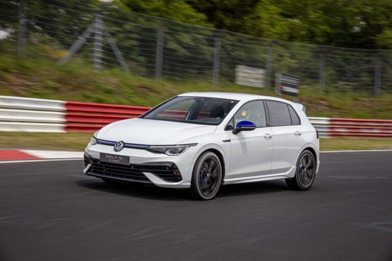 Volkswagen Golf R 