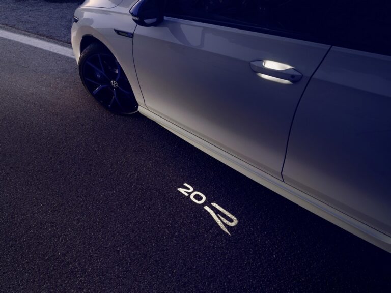 Volkswagen Golf R 