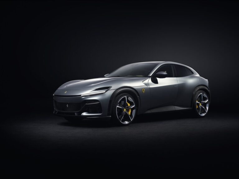 Ferrari Purosangue: immagini ufficiali