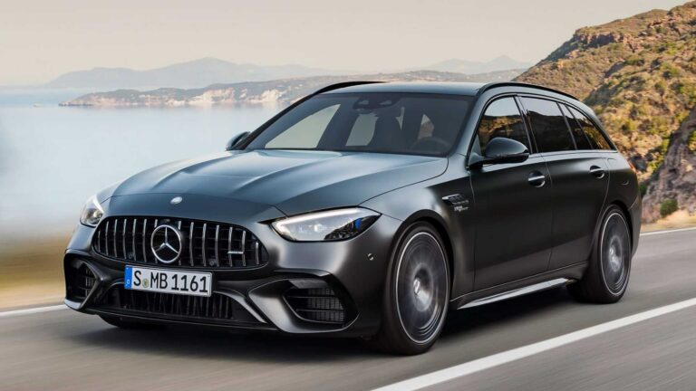 Mercedes C 63 AMG E Performance: le immagini ufficiali