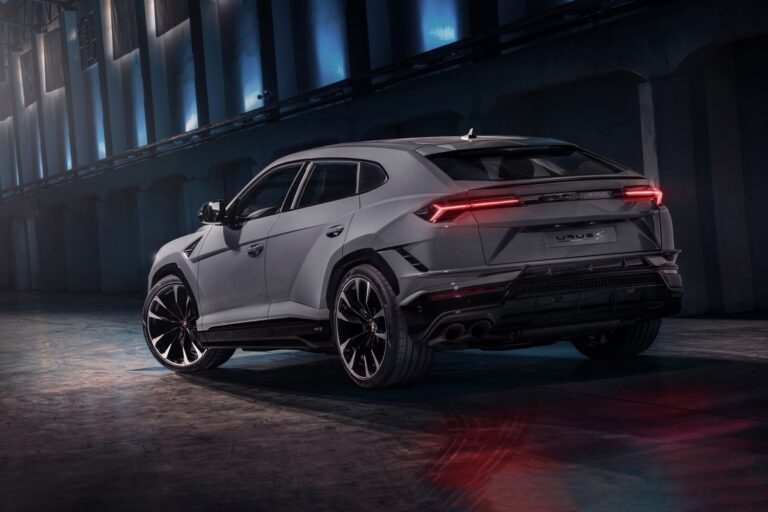 Lamborghini Urus S: immagini ufficiali