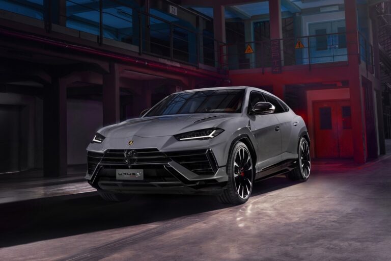 Lamborghini Urus S: immagini ufficiali