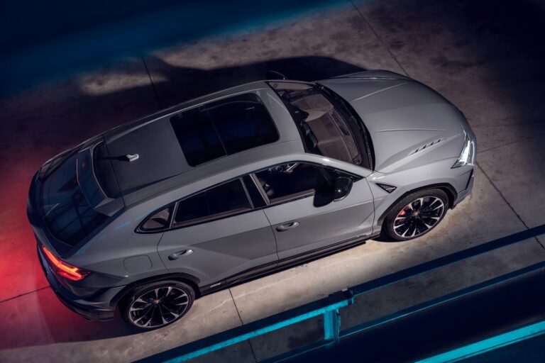 Lamborghini Urus S: immagini ufficiali