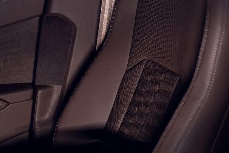 Lamborghini Urus S: immagini ufficiali
