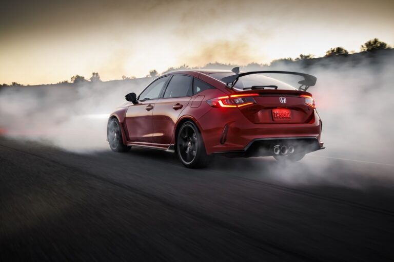 Honda Civic Type R 2023: immagini
