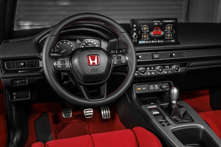 Honda Civic Type R 2023: immagini