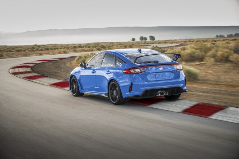 Honda Civic Type R 2023: immagini