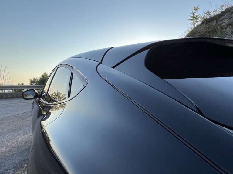 Ford Mustang Mach-e RWD: le immagini