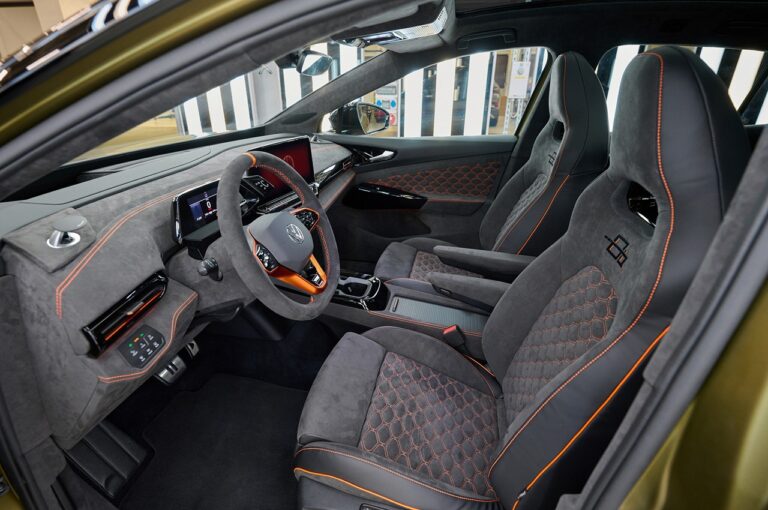 Volkswagen ID. 5 GTX Xcite: le foto