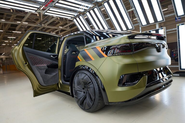 Volkswagen ID. 5 GTX Xcite: le foto