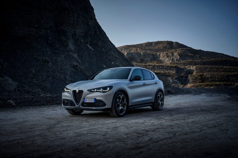 Alfa Romeo Giulia e Stelvio Competizione 2023