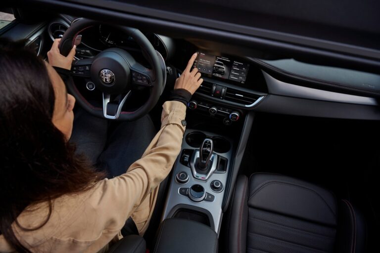 Alfa Romeo Giulia e Stelvio Competizione 2023