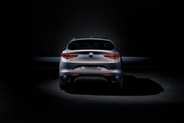 Alfa Romeo Giulia e Stelvio Competizione 2023