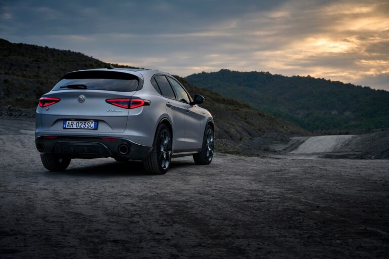 Alfa Romeo Giulia e Stelvio Competizione 2023