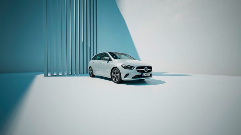 Mercedes-Benz Classe A e Classe B: restyling