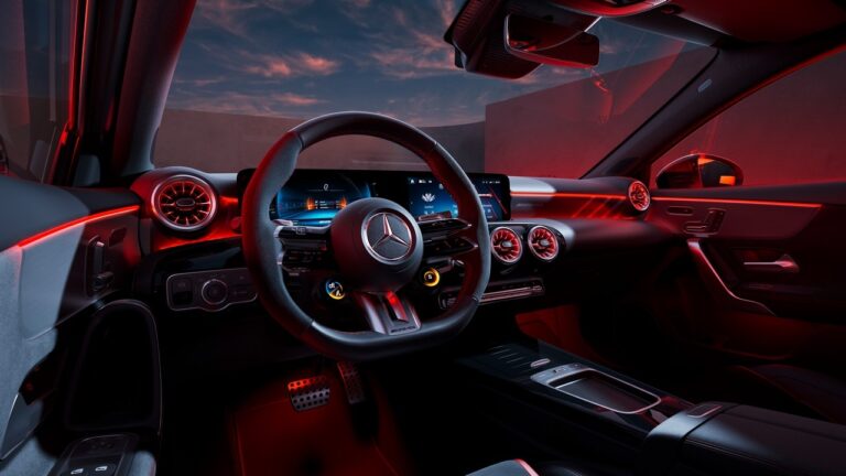 Mercedes-Benz Classe A e Classe B: restyling