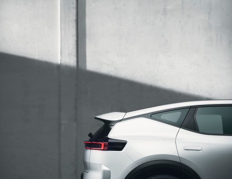 Polestar 3: le immagini ufficiali