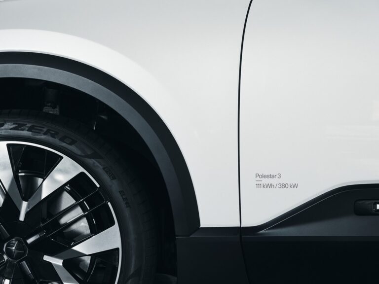Polestar 3: le immagini ufficiali