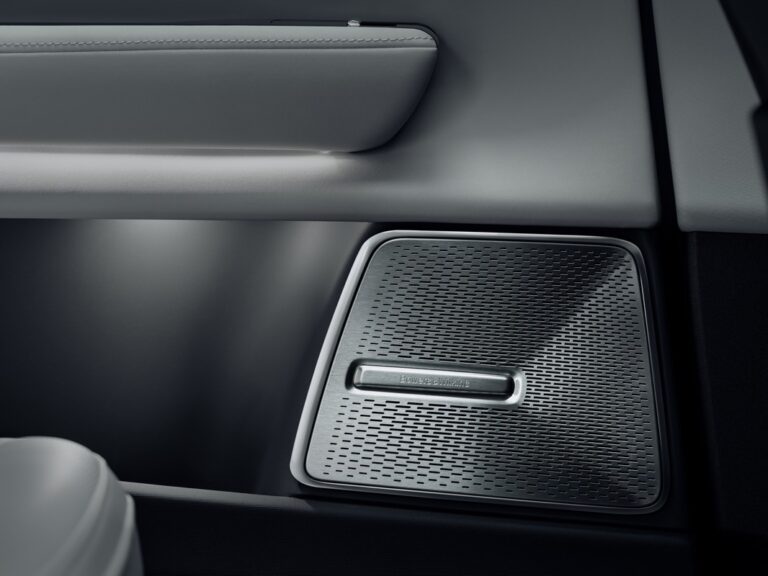 Polestar 3: le immagini ufficiali