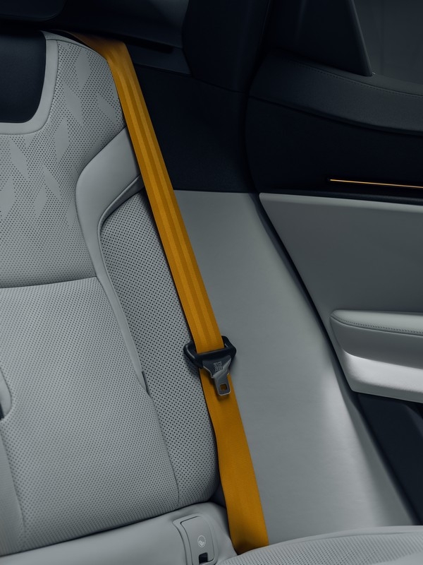 Polestar 3: le immagini ufficiali