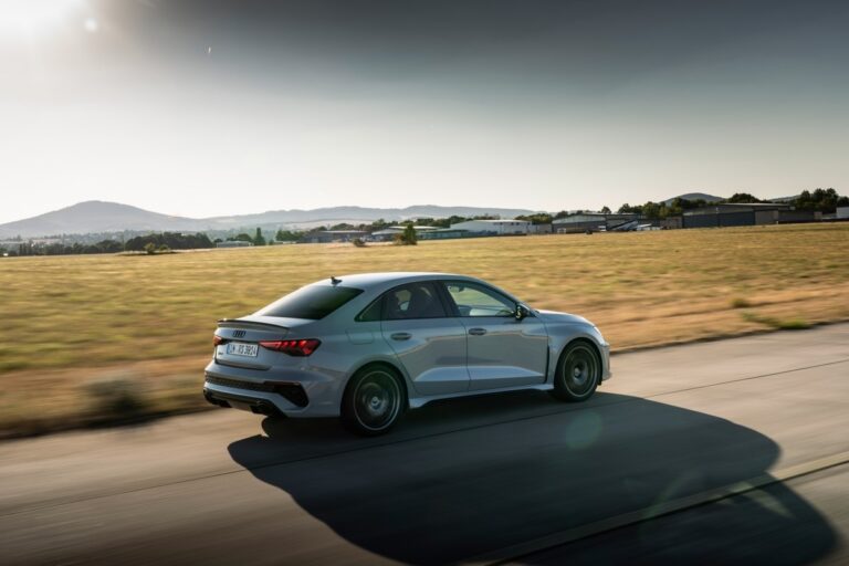 Audi RS3 Performance Edition: immagini