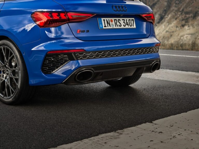 Audi RS3 Performance Edition: immagini