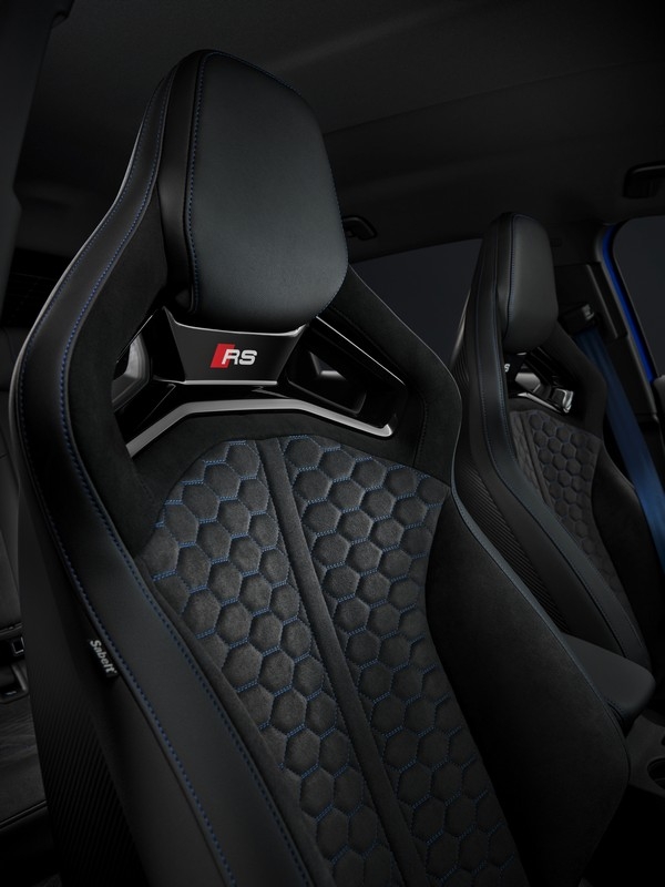 Audi RS3 Performance Edition: immagini