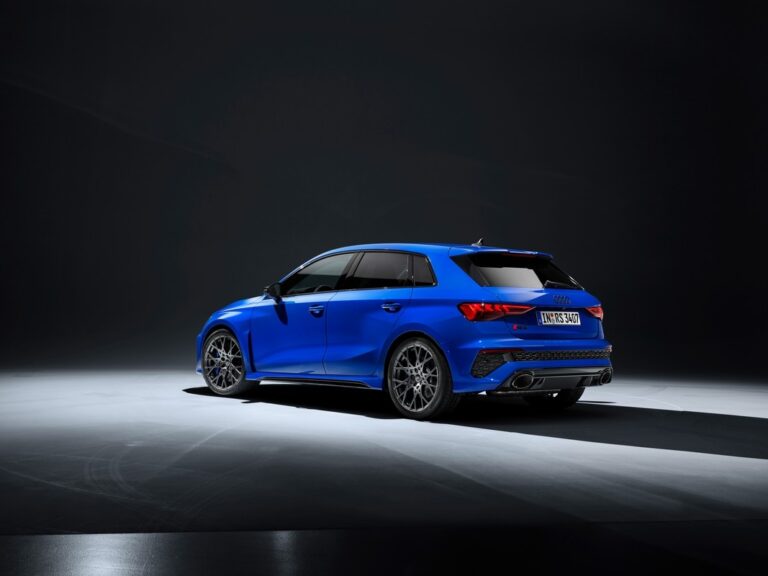 Audi RS3 Performance Edition: immagini