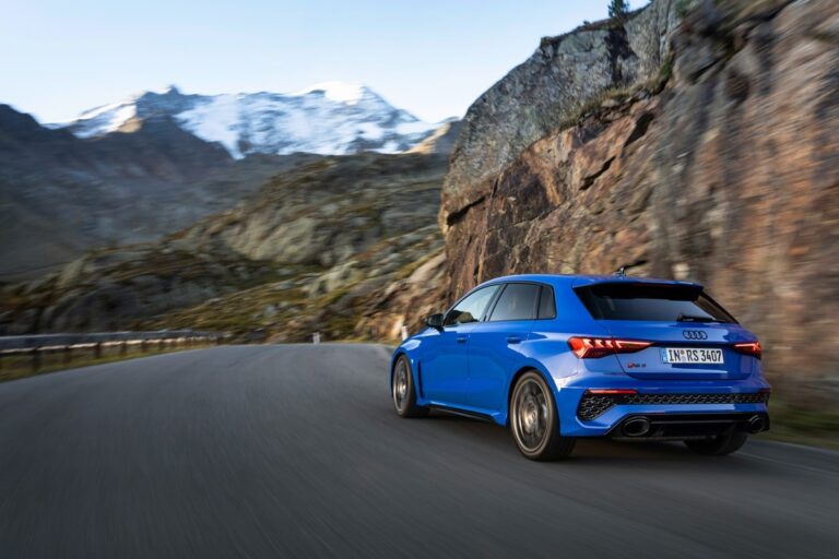 Audi RS3 Performance Edition: immagini