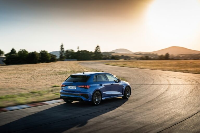 Audi RS3 Performance Edition: immagini