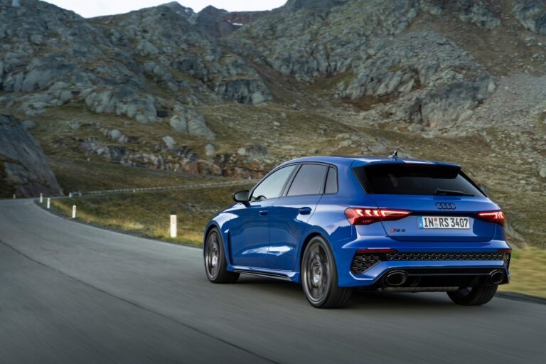 Audi RS3 Performance Edition: immagini