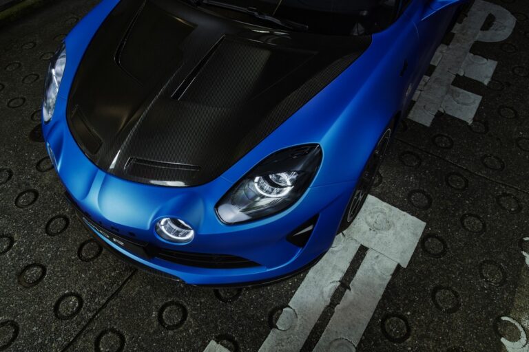 Alpine A110 R: le immagini ufficiali
