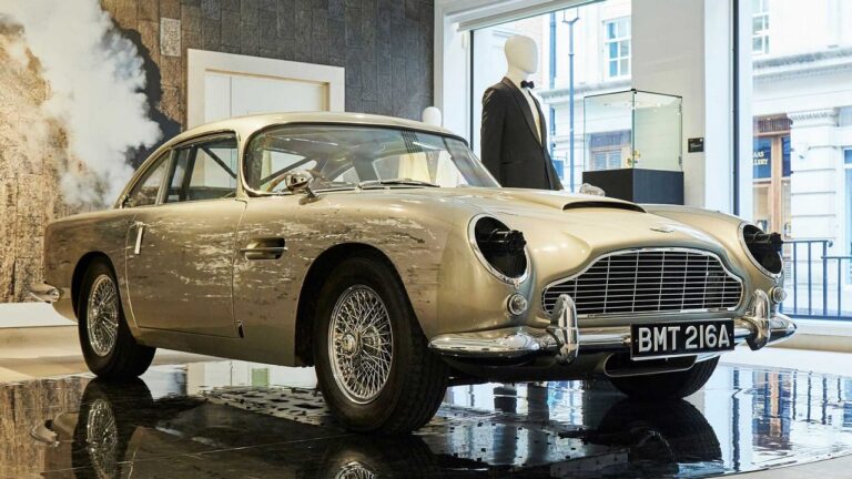 Aston Martin DB5 e le altre auto di Bond