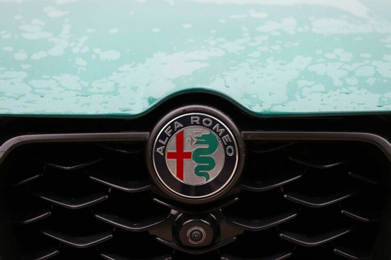 Alfa Romeo Tonale è Auto Europa 2023: le immagini