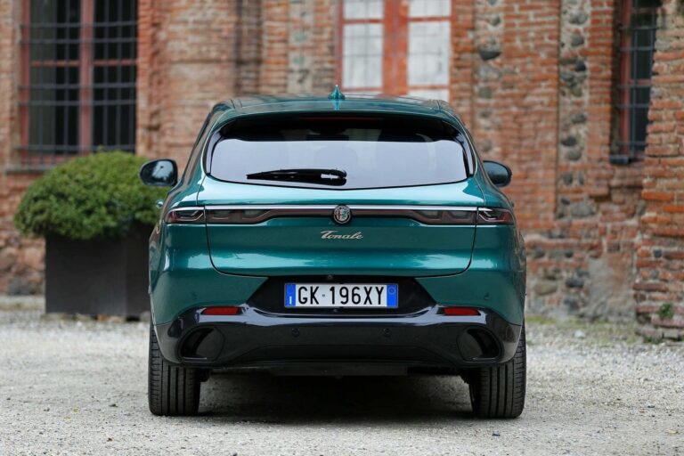 Alfa Romeo Tonale è Auto Europa 2023: le immagini