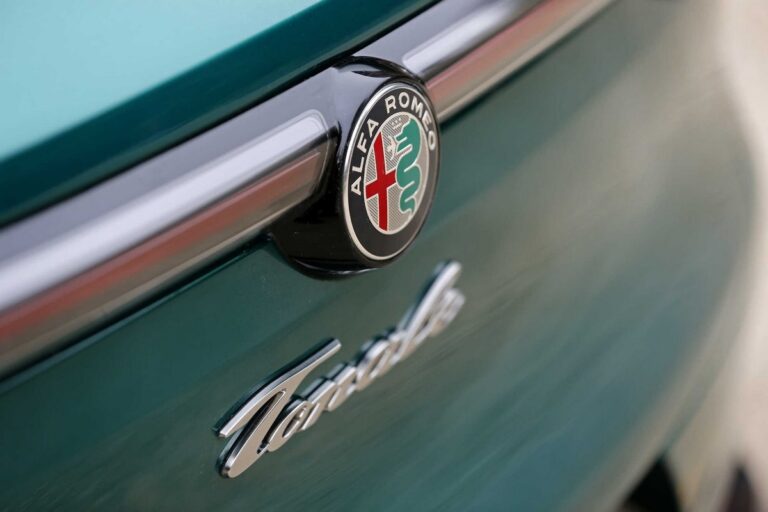 Alfa Romeo Tonale è Auto Europa 2023: le immagini