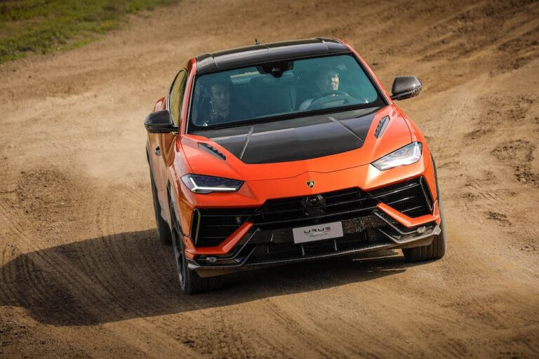 Lamborghini Urus Performante: la prova