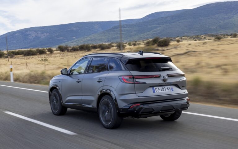 Renault Austral: le immagini ufficiali